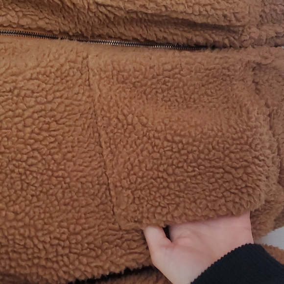 Teddy Jacket - Picture 2 of 4